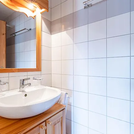 Pracondu 2 403 - Outdoor & Fun Charming